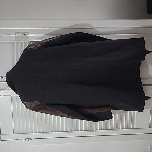 Danier spring/fall 3/4 jacket - Picture 6 of 6